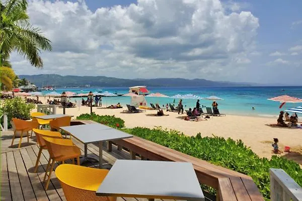 Island Paradise-Gated-Secure-Airport Pickup Available Montego Bay Apartmán